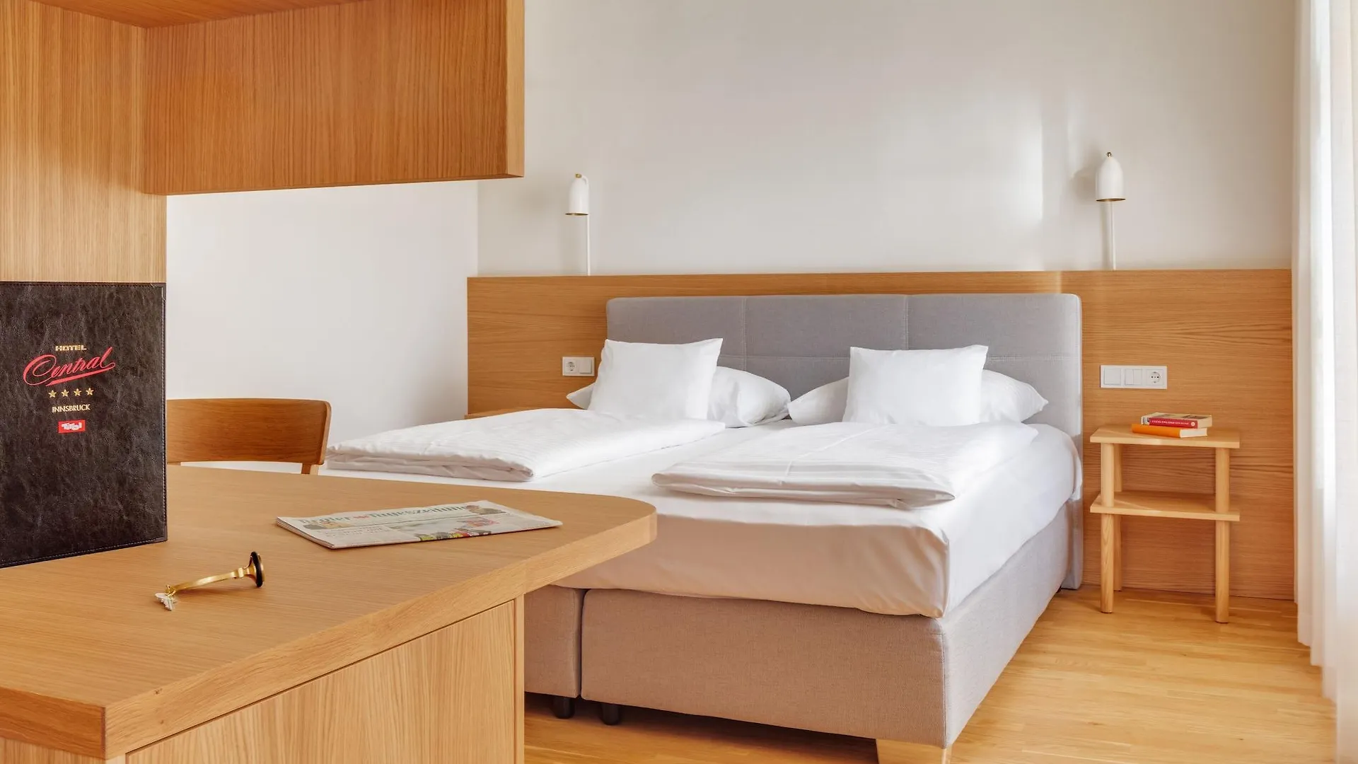 Hotel Central Innsbruck 4*,