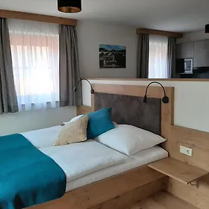 https://apartments-by-pension-ballwein.saalbachhinterglemmhotels.com